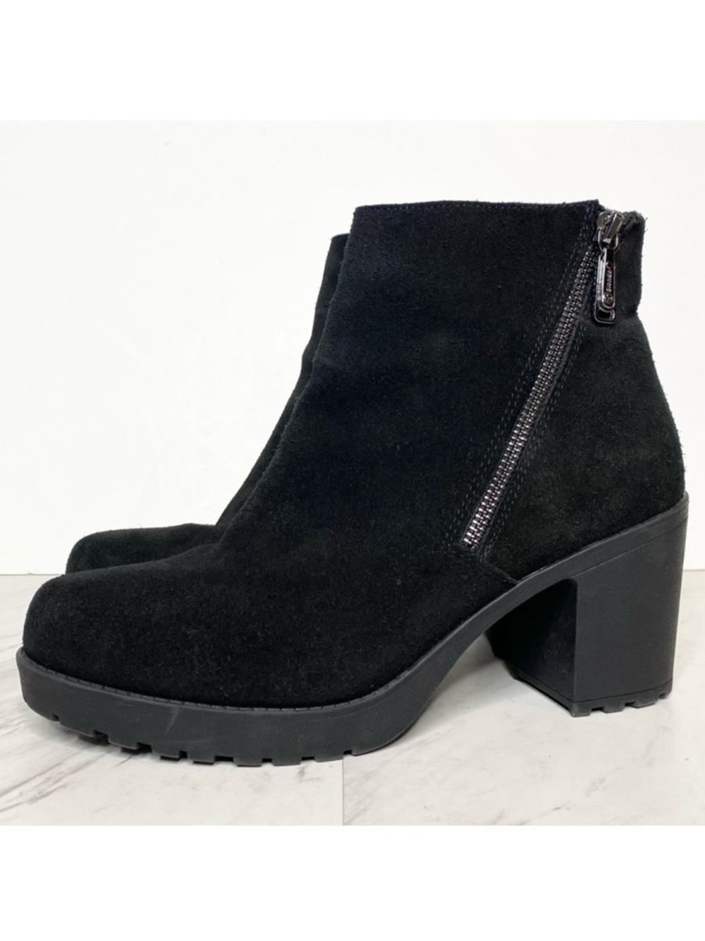 Blondo Skye Black Suede Heeled Bootie 9 1/2 M